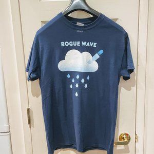 Rogue Wave Medium Tee in like-new condition